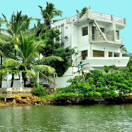 Victoria'S River View Resort Puducherry Exterior foto